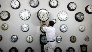 Sabato notte ritorna l’ora solareOrologi indietro di 60 minuti