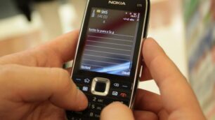 Gli sms in pensioneOra si usa WhatsApp