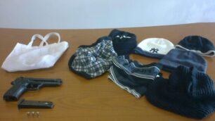 Paderno: pronti per una rapinaMa i carabinieri li fermano prima