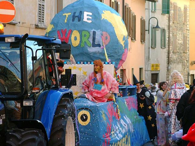 In Bergamascafeste di Carnevale