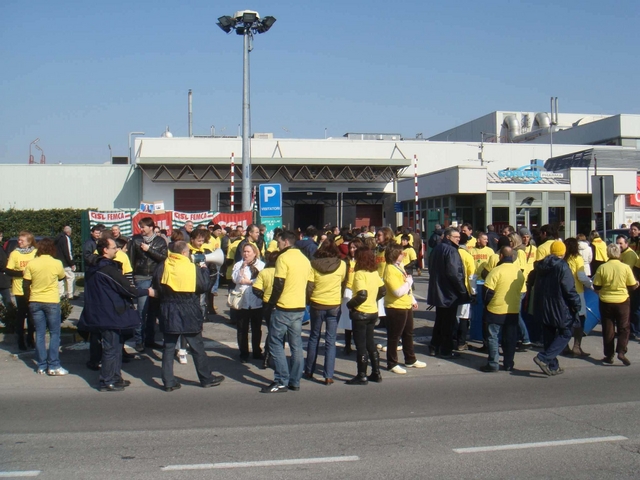 Sciopero alla Corden Pharma:sono 212 i tagli complessivi