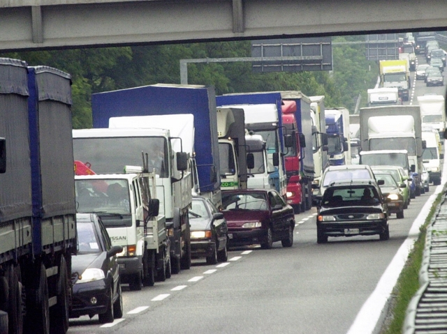 Riaperta dopo sei ore la ValassinaDisagi per l’incidente tra camion