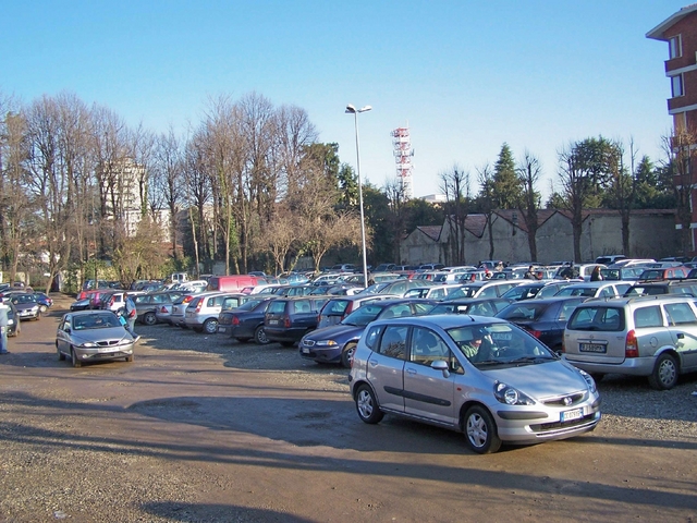 Seregno: ucraino ubriacosemina il panico in centro