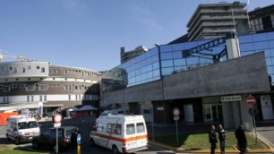 Botte a due passi dai carabinieriQuarantenne finisce all’ospedale