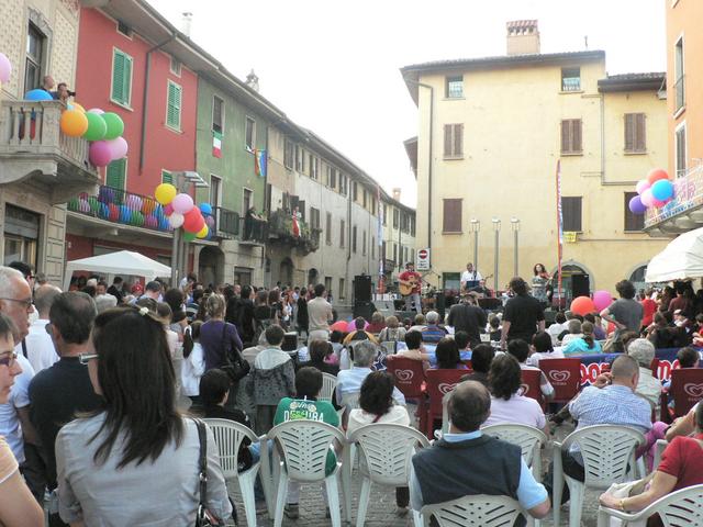 Fiera della creativitànel centro di Seriate