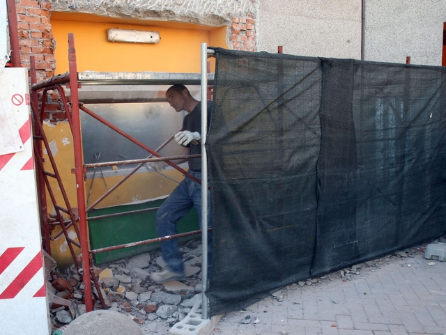 Brugherio, riecco i ladri esplosivi:nel mirino il bancomat della Bcc