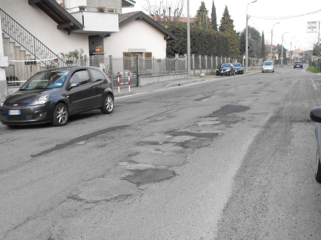 Seveso, troppe buche sulle stradeScatta l’ordinanza dei 30 all’ora