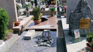 Giussano, depredato il cimiterodi Birone: devastate 148 tombe