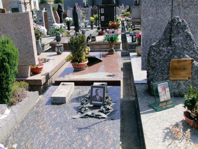 Giussano, depredato il cimiterodi Birone: devastate 148 tombe
