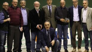 Basket, buon compleanno AgrateFesta acrobatica con i Da Move