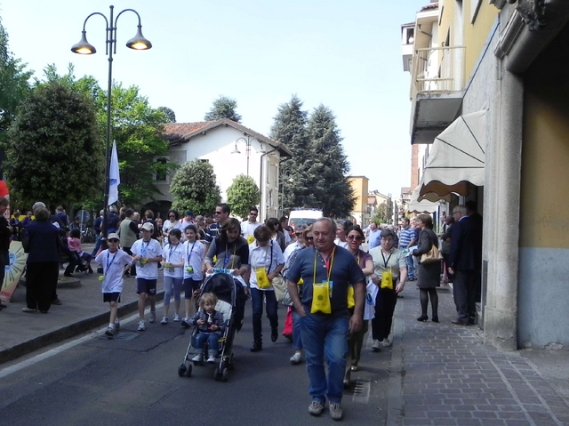 In 650 per «Mangia e Camina»Biassono, tour tra corti e cascine