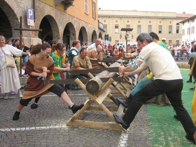 Martinengo tona al Medio EvoSi fronteggiano i sette «cantù»