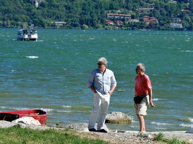 Recuperato il corpo del bielorussoannegato nel lago di Pusiano