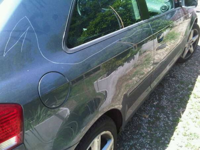 A Seveso auto vandalizzateScritte e giochi sulle carrozzerie