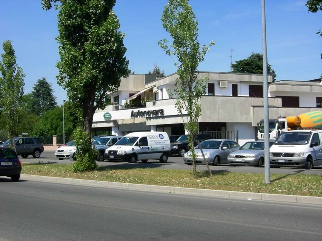 Seregno: rapina con pestaggioalla concessionaria Autonovara
