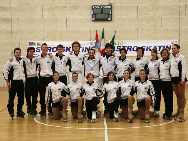 Monza, Renzo e Lucia sui pattiniE’ una proposta dell’Astro Skating
