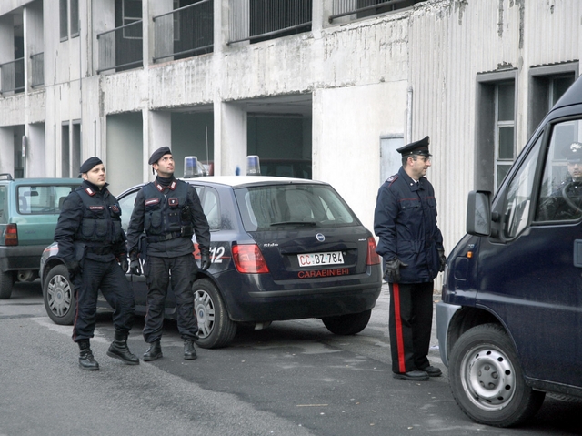 Spacciano davanti ai carabinieriLissone: cliente fugge, pusher no