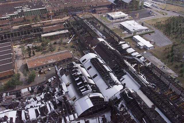 Tornado in Brianza il 7 luglio 2001«Mio figlio è vivo solo per caso»