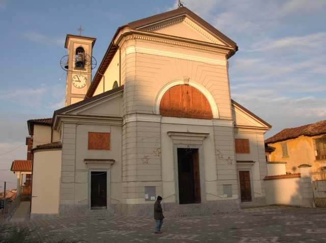 Sorpresi a rubare in chiesaOrnago, il parroco li fa arrestare