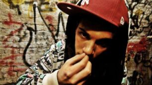 Emis Killa, rap made in VimercateContratto con Carosello Records