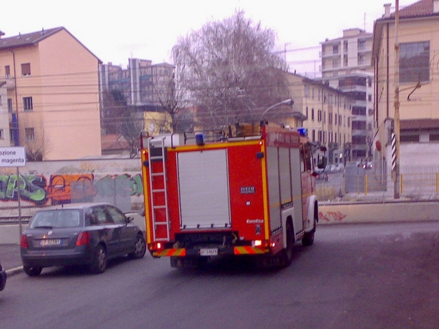 Seregno: auto in fiammeNon si esclude il dolo