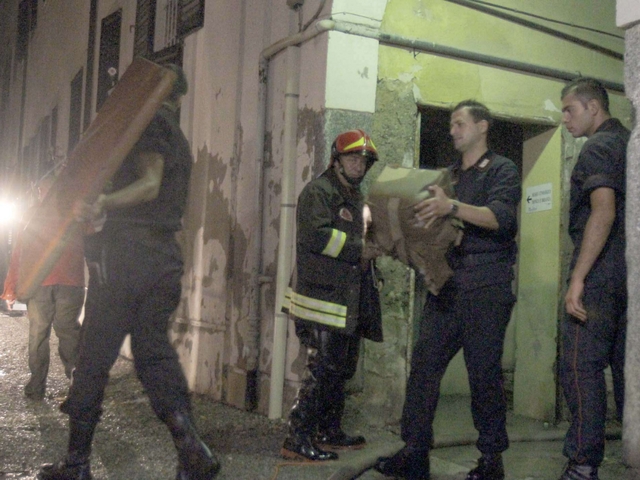 Si allaga il caveau dei carabinieriCorsa per salvare le opere d’arte