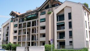 Seregno, cassaforte di sei quintali:i ladri devono rinunciare al colpo