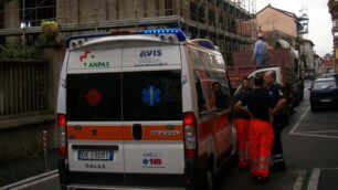 Seregno: tragedia sfiorataTubo colpisce muratore al busto