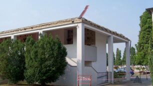 Seregno: rubati al cimiteroduecento metri di pluviali