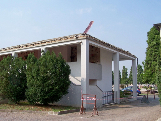 Seregno: rubati al cimiteroduecento metri di pluviali