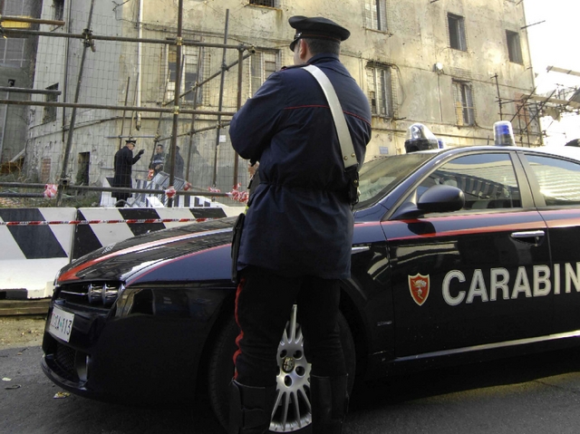 Albiate: ruba borsa da autoNomade arrestato a Seveso