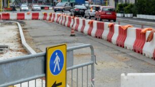 Arcore, caos traffico in via RomaIl Comune blinda la viabilità