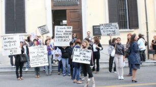 Seregno, questione plessi scuole:genitori scendono in strada
