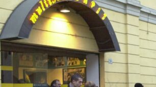Vimercate, addio cinema CapitolLa coop Tangram vende la sala