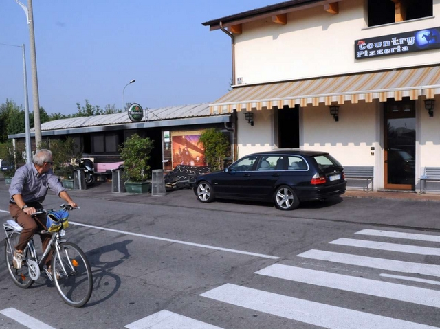 Seregno: nuovo incendiodietro alla pizzeria Country