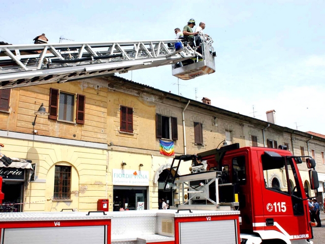 Albiate: salvata dai pompieri84enne colta da ictus in casa