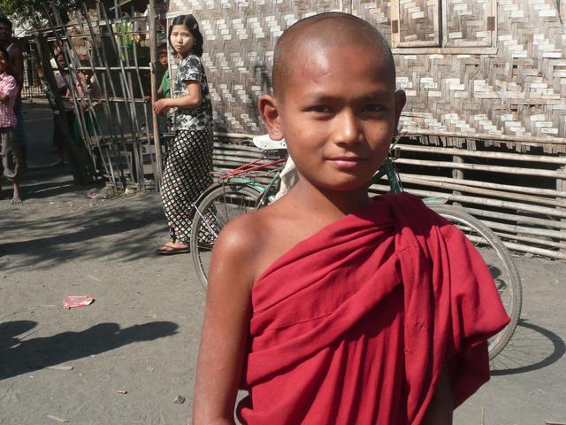 Birmania: a Brusaportouna mostra fotografica