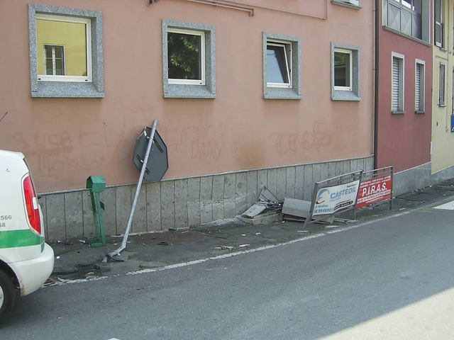 Cogliate, inseguimento in auto
Preso uno dei ladri in fuga