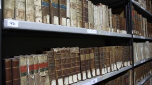 Monza e la biblioteca di barnabitiVendita di libri per il progetto