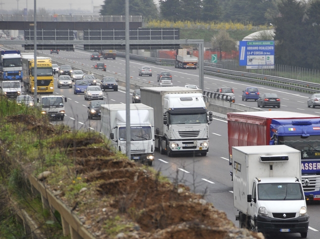 Lavori nella notte in autostradaIn A4 chiude lo svincolo di Monza