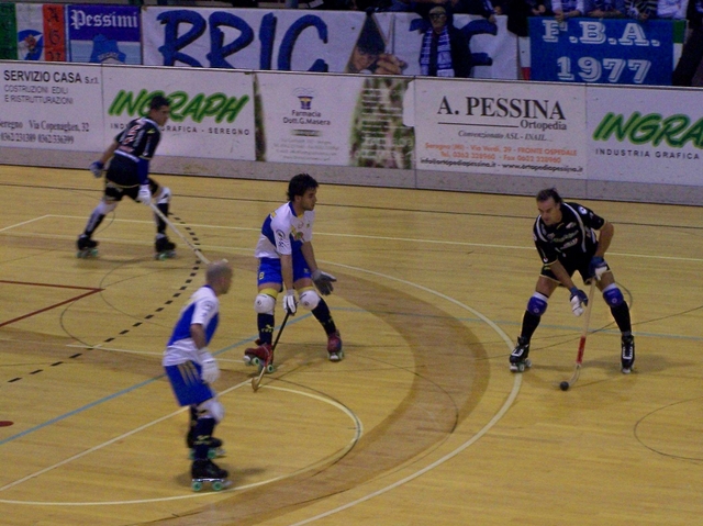 Seregno vince col ValdagnoHockey, primi punti al Palaporada