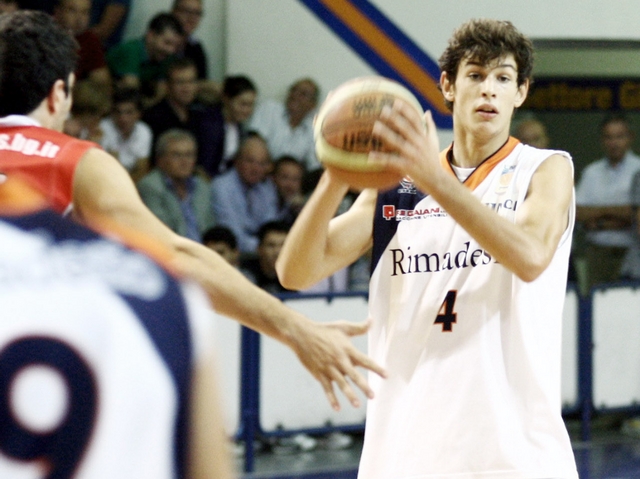 Basket, Rimadesio scatenataMotta e Rossetti, Oleggio va ko