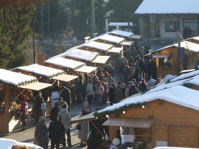 Castione si prepara al NataleFino a Bratto mercatini e feste