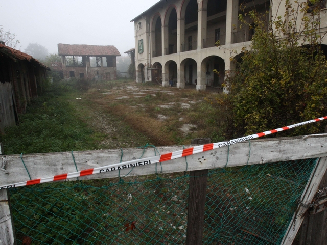 Monza: prostituta si suicidaAveva 21 anni, era depressa