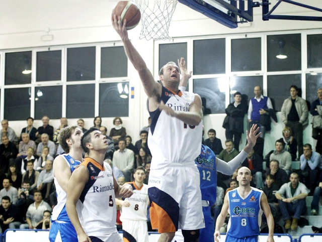 Basket, Rimadesio perde la testadopo otto successi consecutivi
