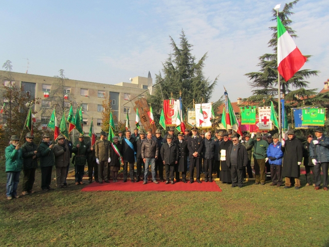 Nova, Alpini costruttori di paceInaugurato il monumento