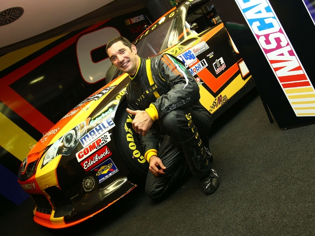 Dalla Nascar alle sopraelevate La Camry di Papis in autodromo
