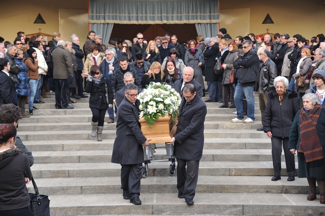 Arcore, funerali di Greta CasiraghiLa madre: «Io perdono Diego»