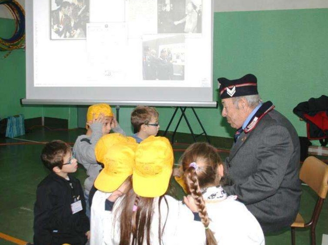 Il brigadiere che vinse sul banditoConsolazio a scuola a Brugherio