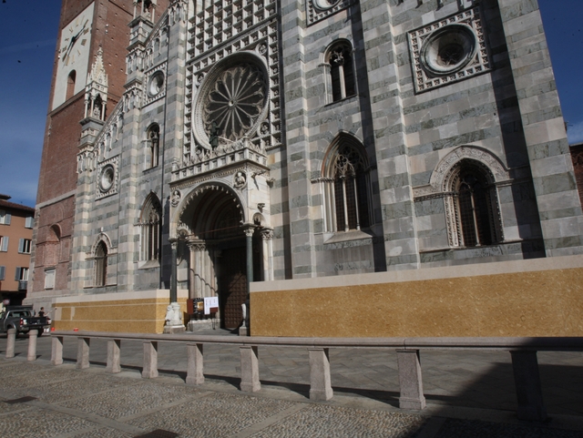 Continua la mobilitazioneper i lavori al Duomo di Monza